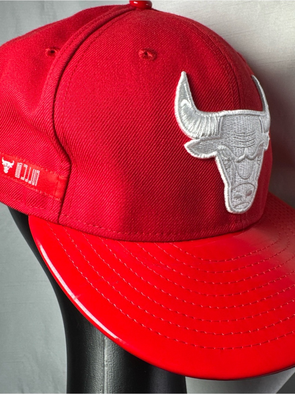 New Era Red and Black 9FIFTY Snapback Hat - Picture 2 of 14